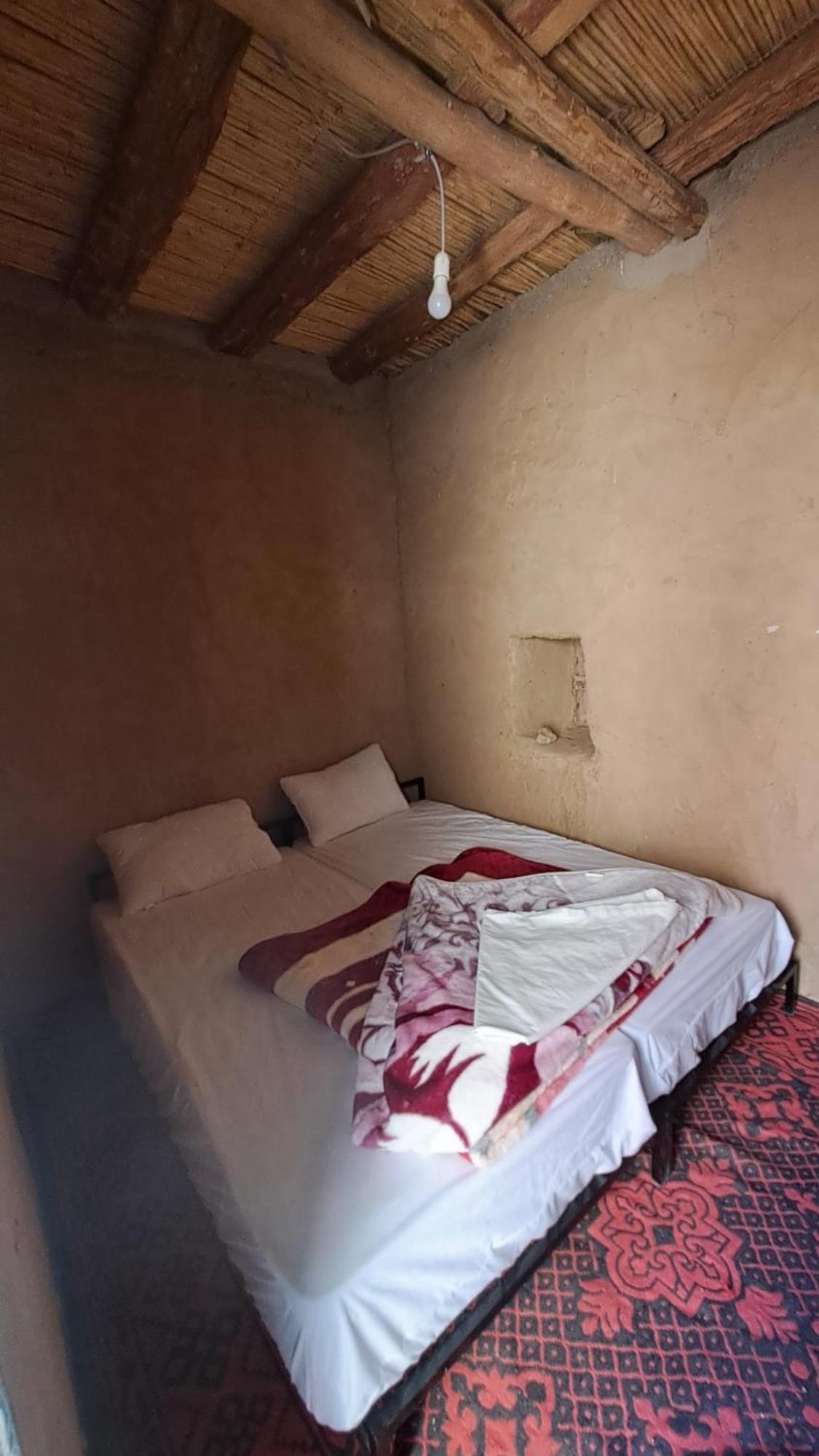 La Petite Maison Du Lac Iriki Foum Zguid Bagian luar foto