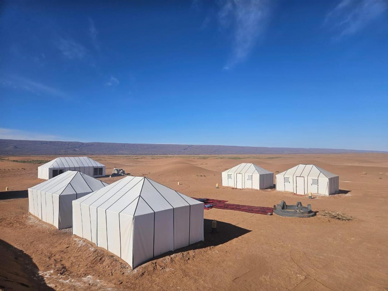 La Petite Maison Du Lac Iriki Foum Zguid Bagian luar foto